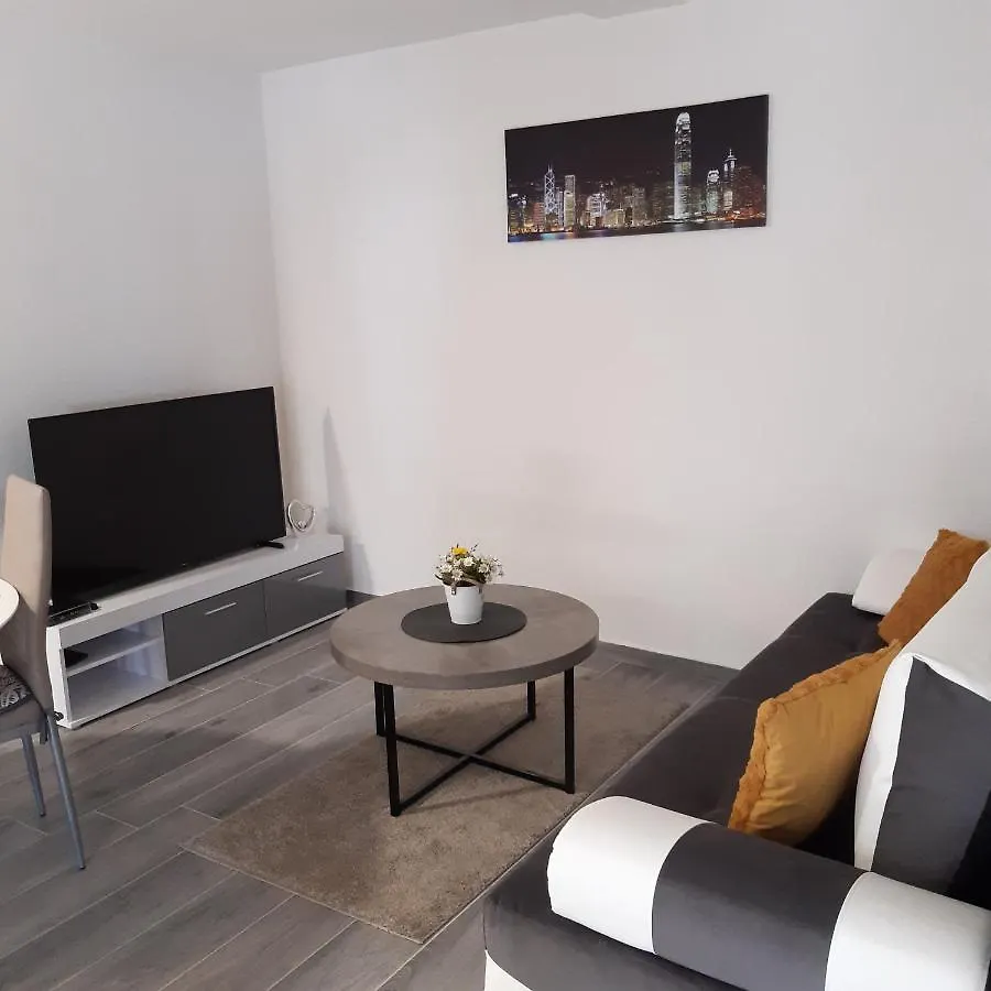 Apartmani Emanuel Mandre Appartamento